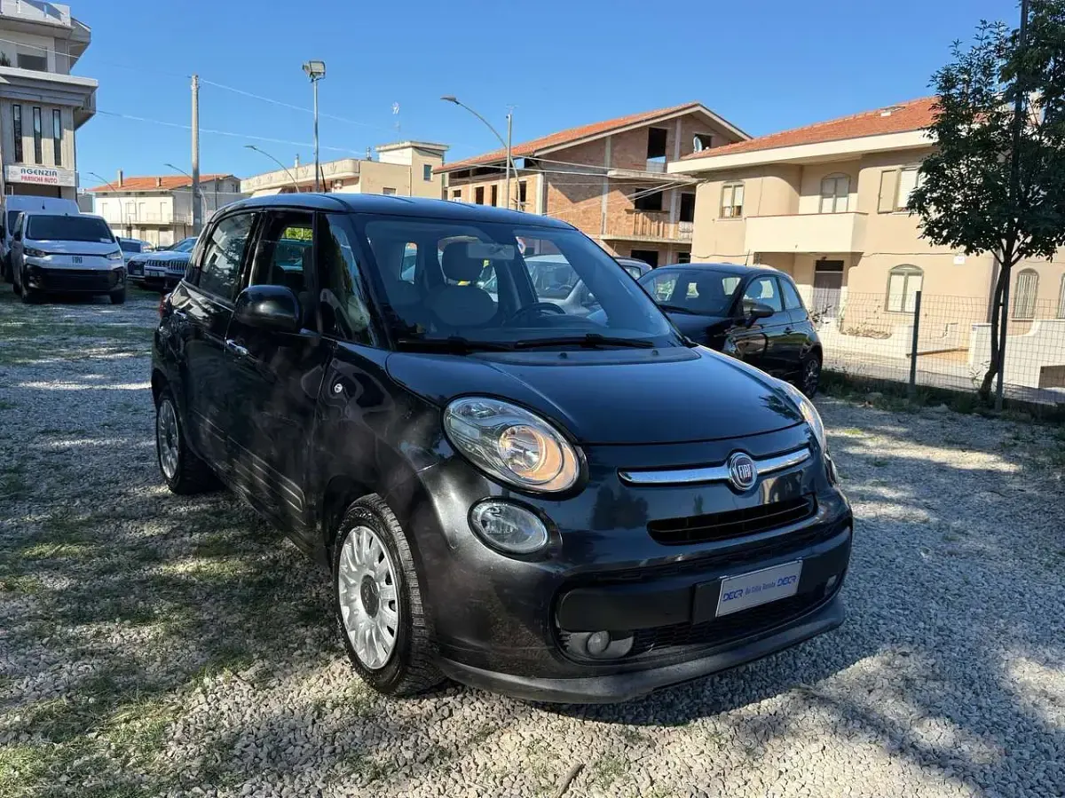 Usata Fiat 500L Lounge 120 CV (88 kW) 2017 Nero Monovolume