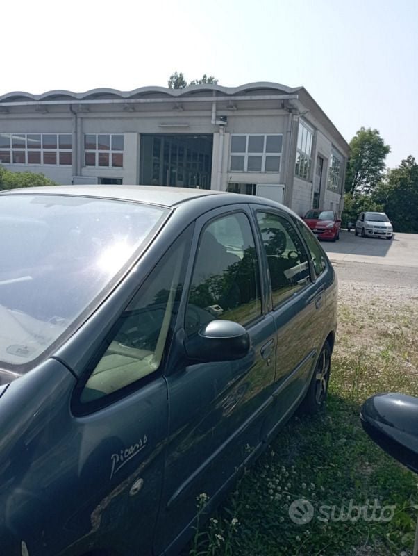 Usata Citroën Xsara 101 CV (74 kW) 2005 Grigio Utilitaria