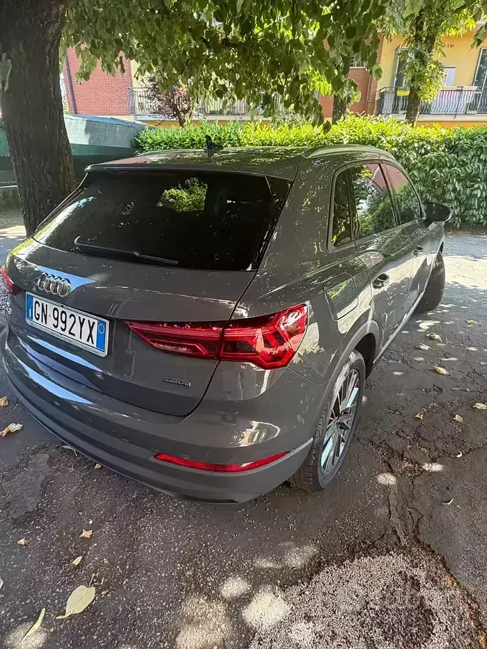 Usata Audi Q3 200 CV (147 kW) 2023 Grigio SUV