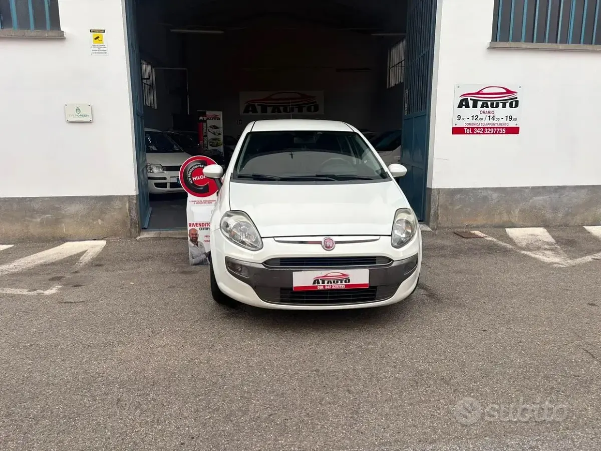 Usata Fiat Punto Evo Emotion 77 CV (56 kW) 2010 Bianco Utilitaria