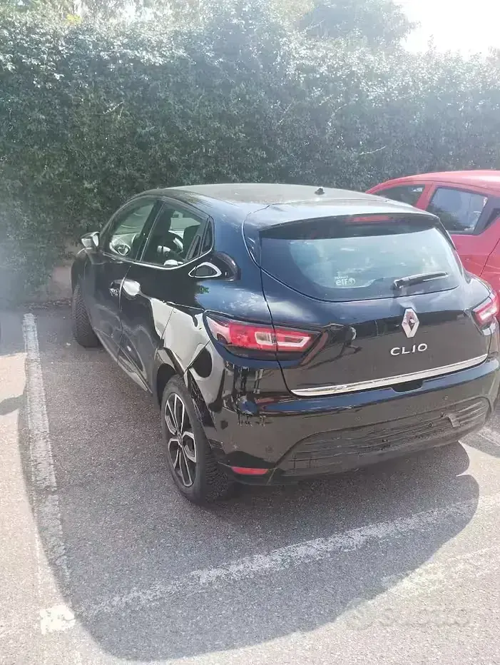 Usata Renault Clio IV Intens 73 CV (53 kW) 2017 Berlina