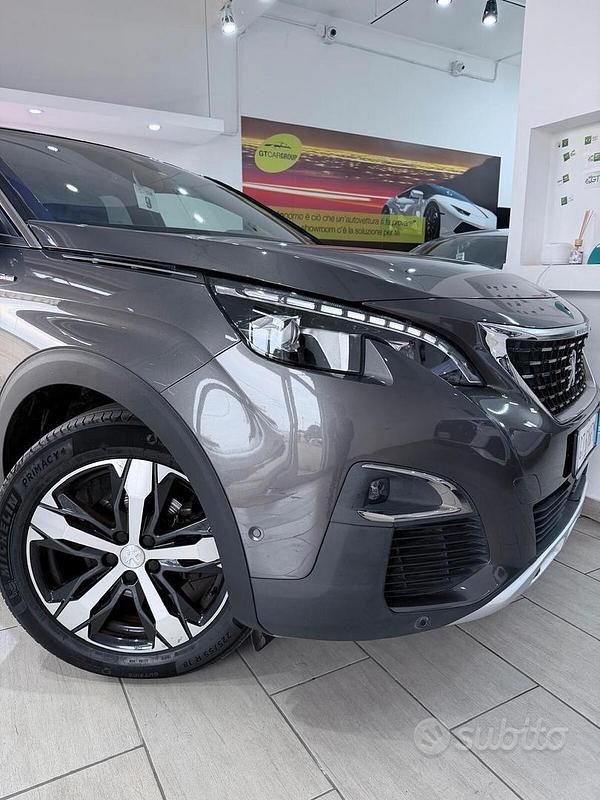 Usata Peugeot 3008 GT-line 130 CV (95 kW) 2020 Grigio SUV