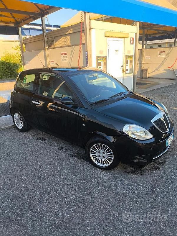 Usata Lancia Ypsilon 2008 Utilitaria