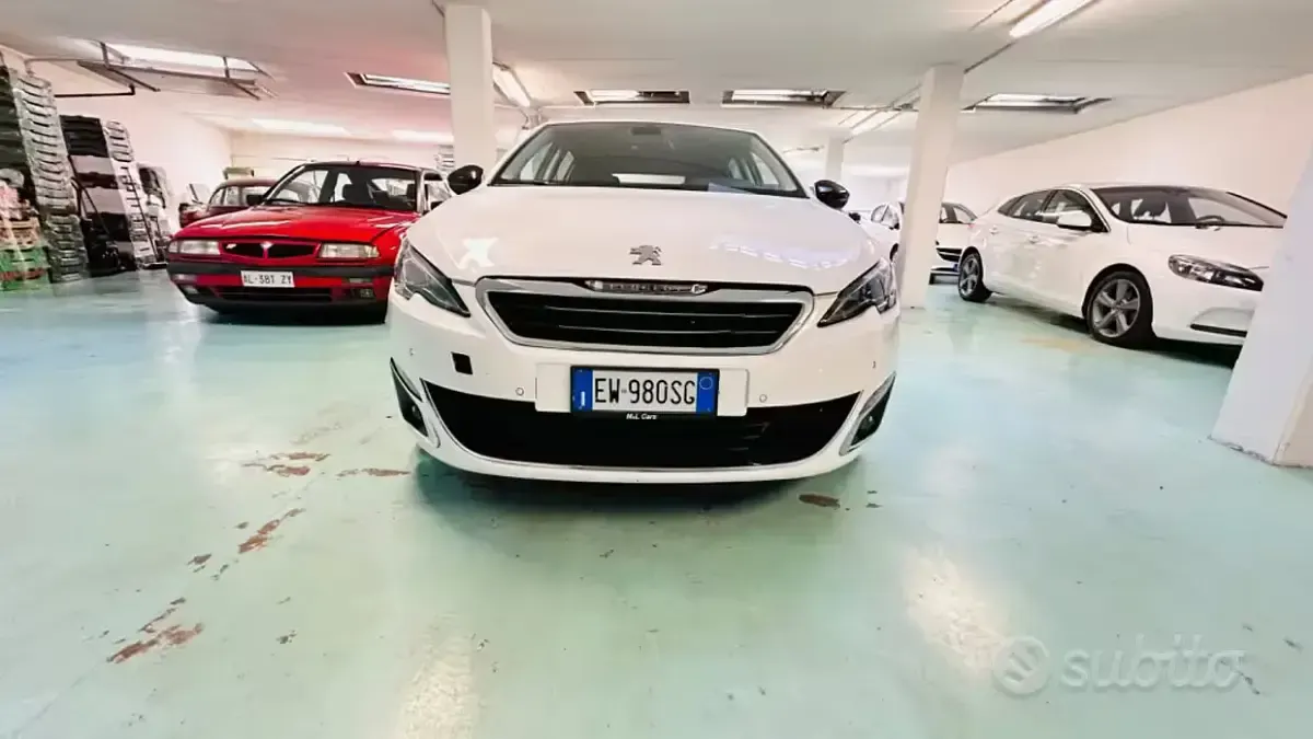 Usata Peugeot 308 GT-line 115 CV (84 kW) 2014 Bianco Berlina