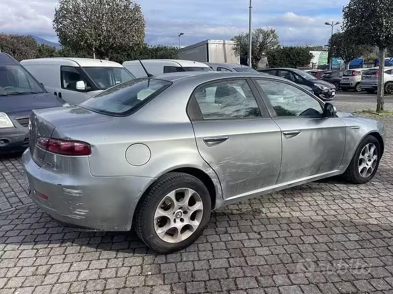 Usata Alfa Romeo 159 Progression 150 CV (110 kW) 2008 Grigio Berlina