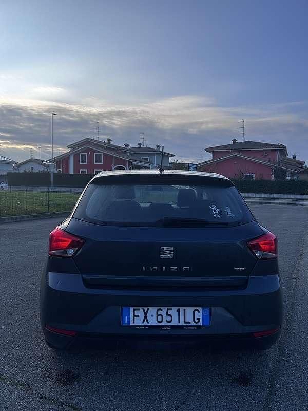 Usata Seat Ibiza 90 CV (66 kW) 2019 Blu/azzurro Berlina