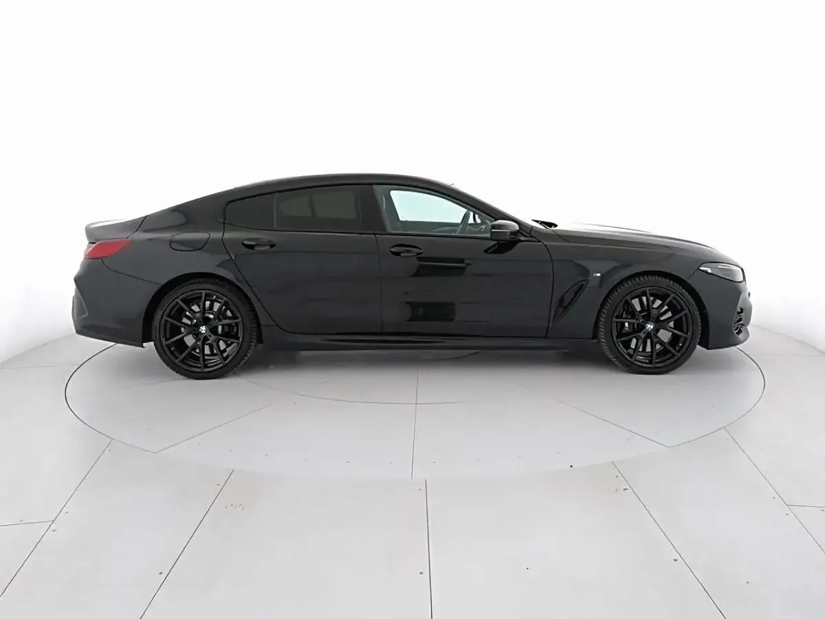 Begagnad BMW 840 M Sport 340 HK (250 kW) 2025 Svart Sportkupé