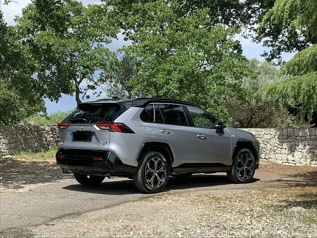 Usata Toyota RAV4 Hybrid Style 306 CV (225 kW) 2021 SUV