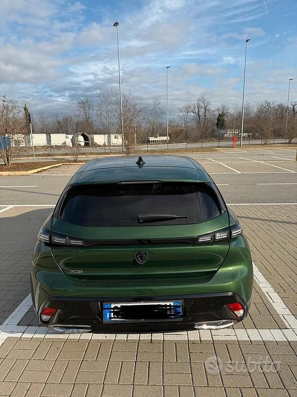 Usata Peugeot 308 Allure 131 CV (96 kW) 2022 Verde Berlina