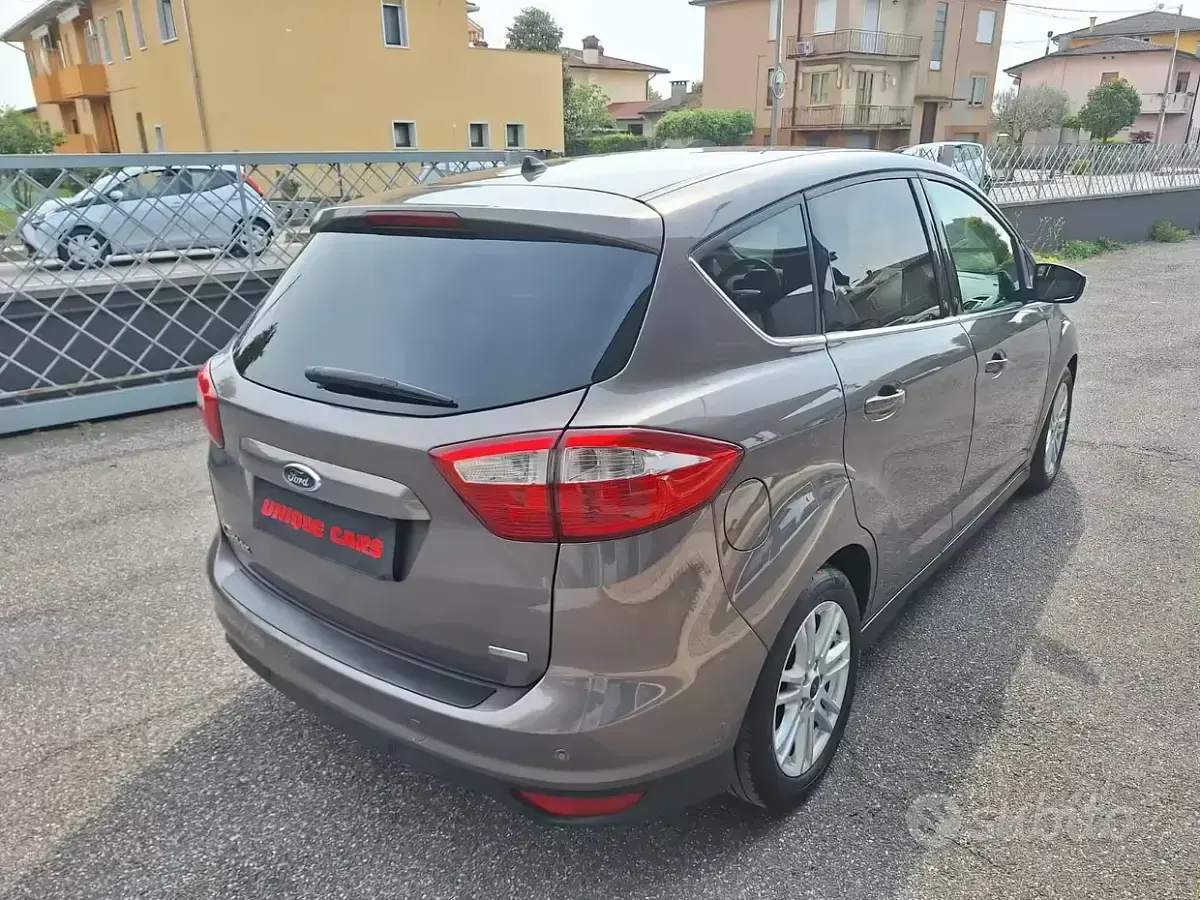 Usata Ford C-MAX Titanium 125 CV (91 kW) 2014 Marrone Monovolume