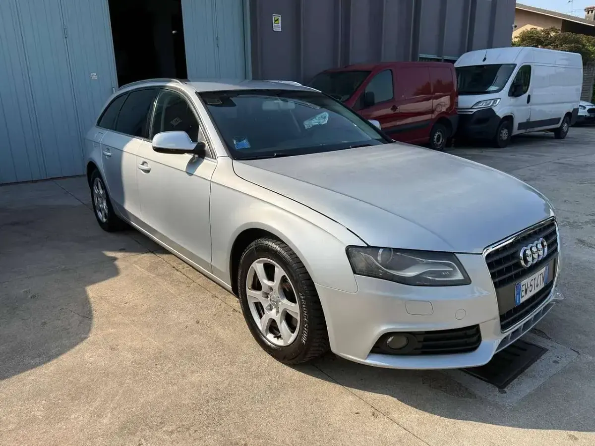 Usata Audi A4 Advanced Plus 143 CV (105 kW) 2011 Argento Station wagon