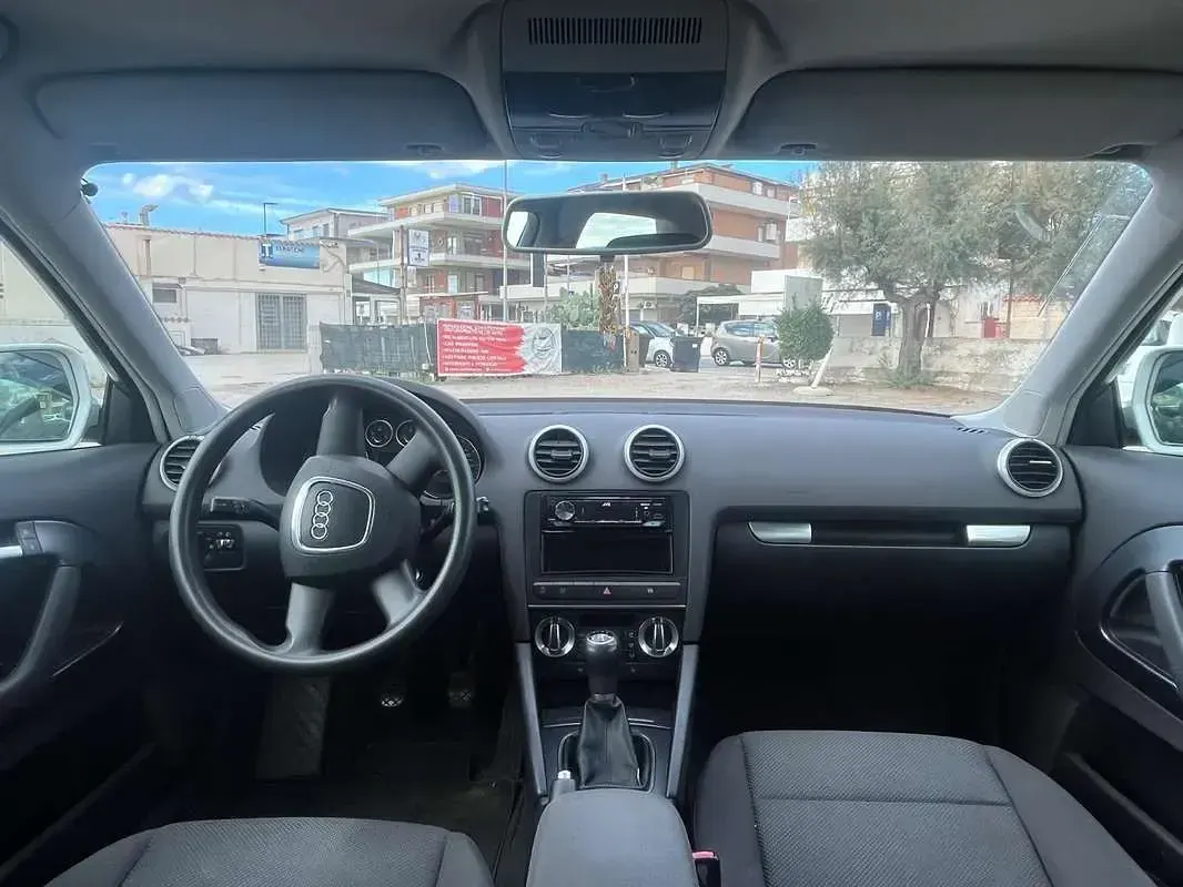 Usata Audi A3 Ambiente 105 CV (77 kW) 2010 Utilitaria