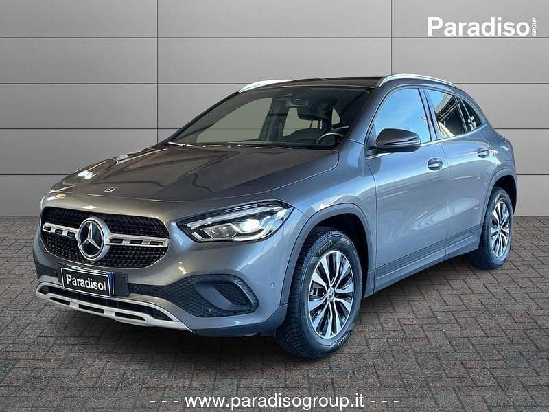 Grigio Usata 2022 Mercedes GLA180 SUV | 27.700 € (Super prezzo) - Immagine 1/4