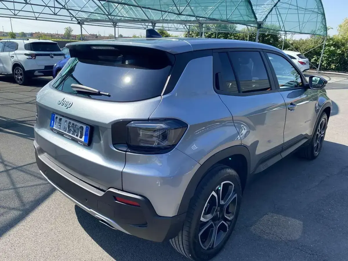Usata Jeep Avenger Summit 101 CV (74 kW) 2025 Granite SUV