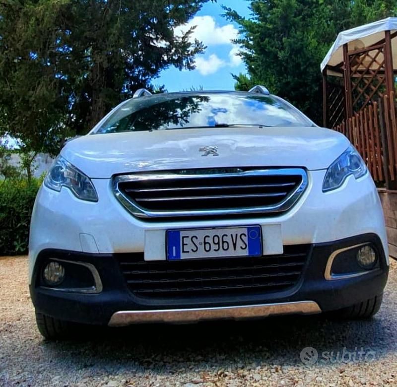 Usata Peugeot 2008 Allure 92 CV (67 kW) 2014 Bianco SUV