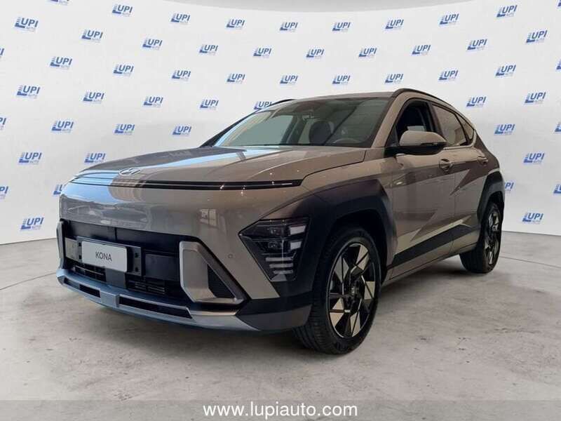 Grigio Usata 2024 Hyundai Kona SUV | 25.190 € (Ottimo prezzo) - Immagine 1/4