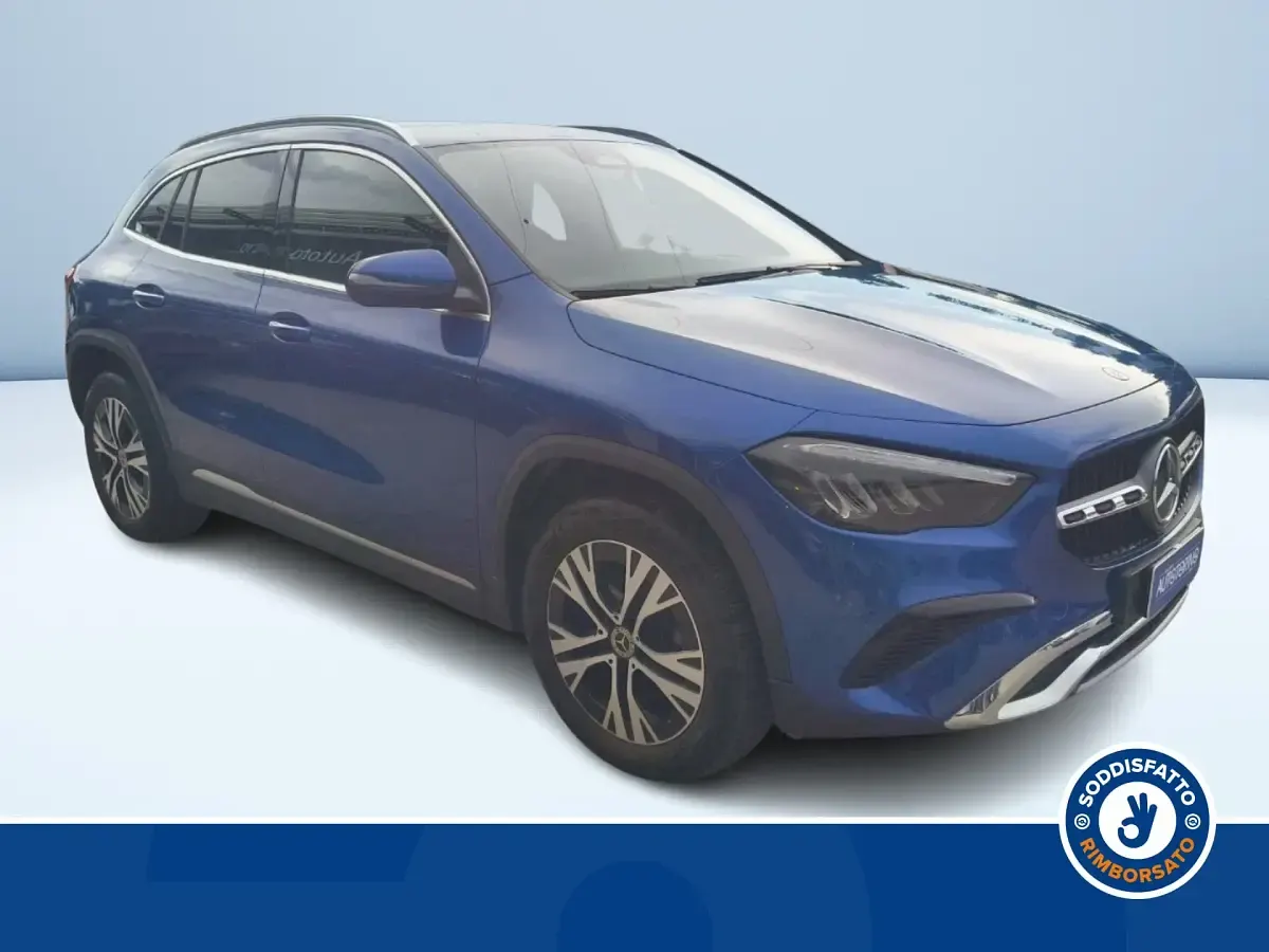 Usata Mercedes GLA200 Advanced 150 CV (110 kW) 2025 Blu metallizzato SUV