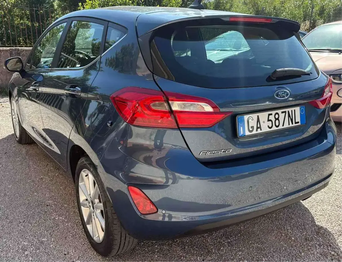 Usata Ford Fiesta Titanium 86 CV (63 kW) 2020 Blu/azzurro Utilitaria