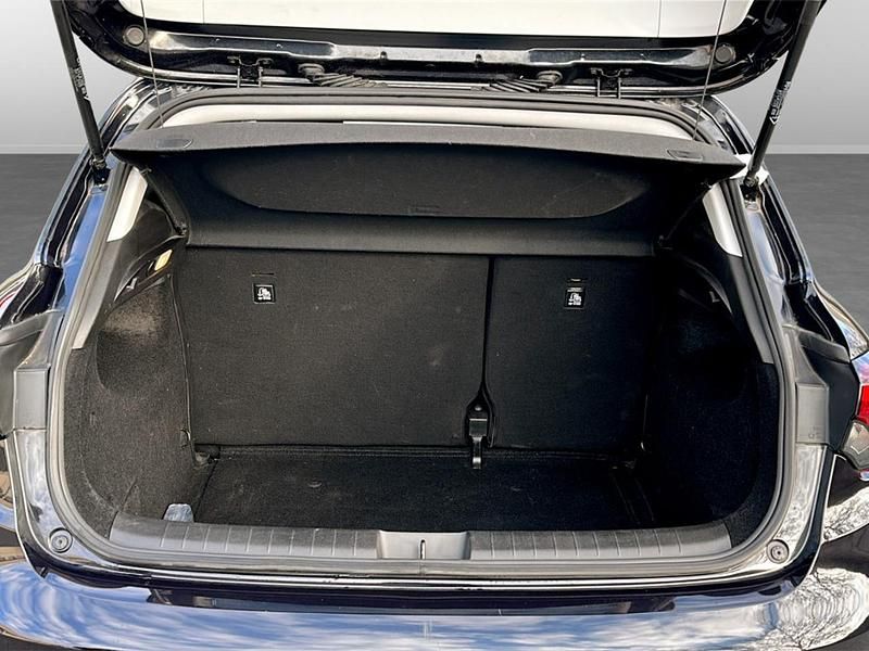 Usata Fiat Tipo Cross 101 CV (74 kW) 2022 Nero Berlina