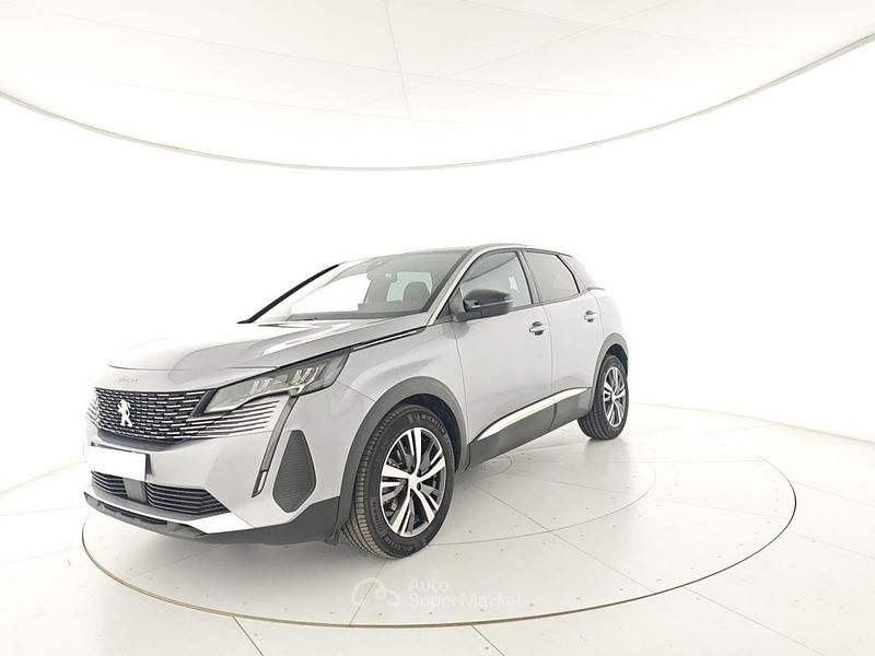 Usata Peugeot 3008 Allure 131 CV (96 kW) 2024 Grigio scuro SUV