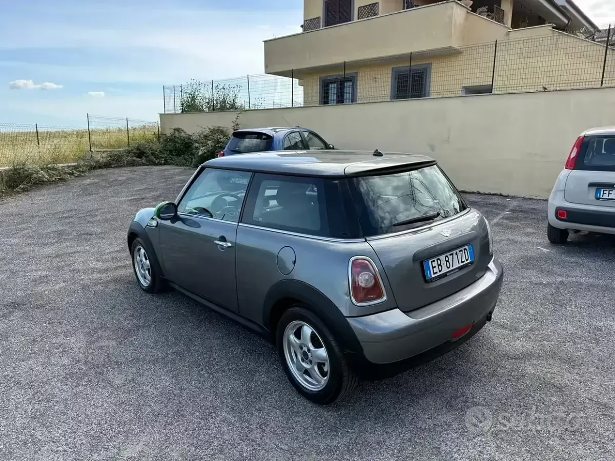Usata Mini Cooper Coupé 98 CV (72 kW) 2011 Grigio Coupé