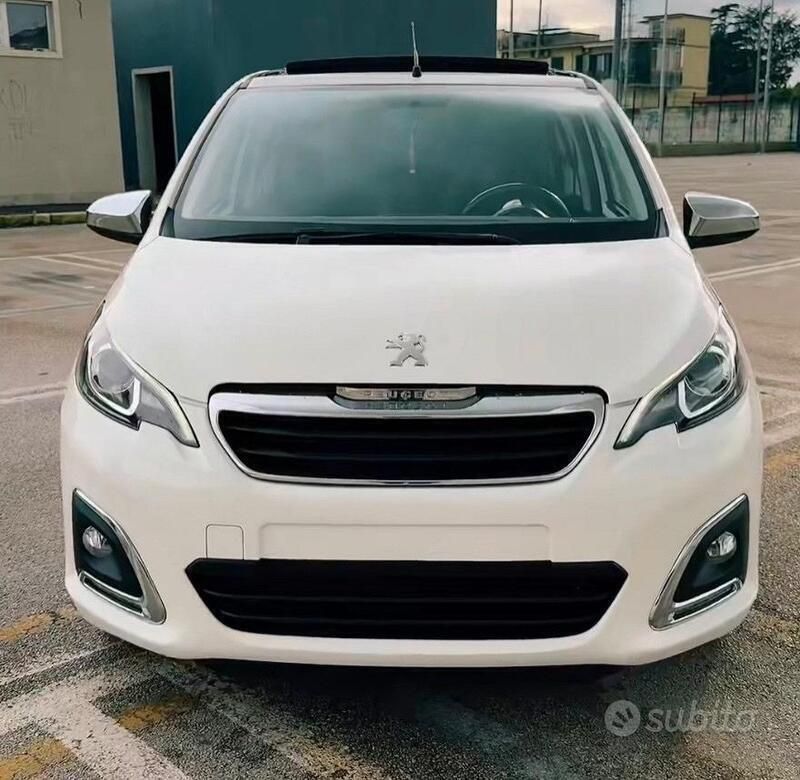 Bianco Usata 2019 Peugeot 108 Style Due volumi | 8900 € (Buon prezzo) - Immagine 1/4