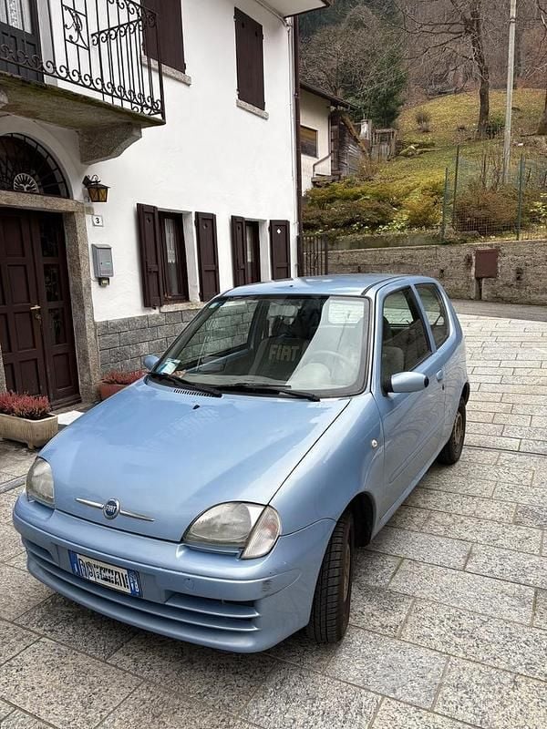 Usata Fiat 600 54 CV (39 kW) 2009 Utilitaria