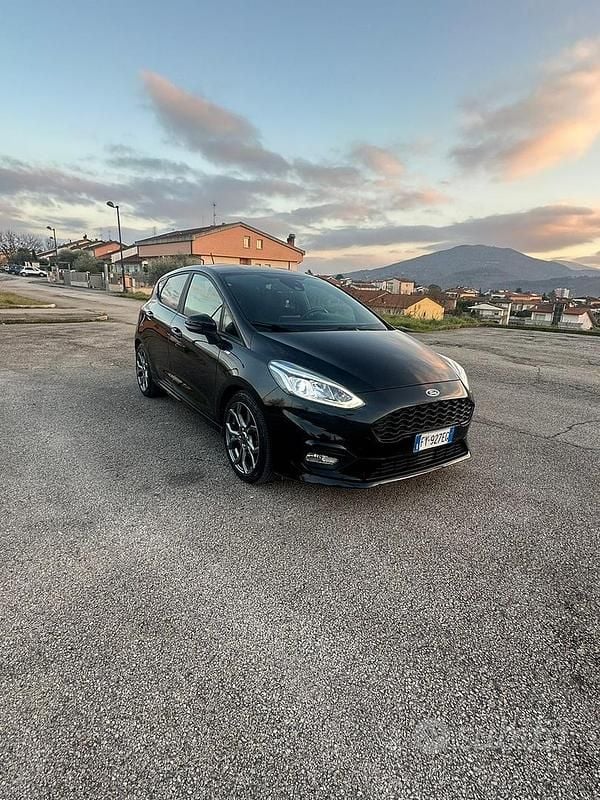 Usata Ford Fiesta ST-Line 86 CV (63 kW) 2019 Nero Utilitaria