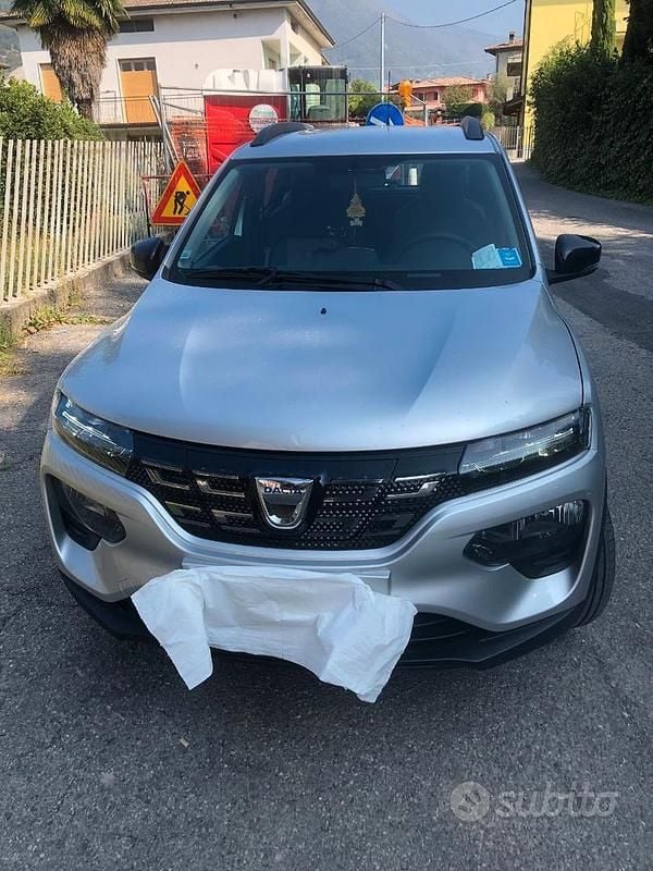 Grigio Usata 2021 Dacia Spring Utilitaria | 8800 € (Ottimo prezzo) - Immagine 1/4