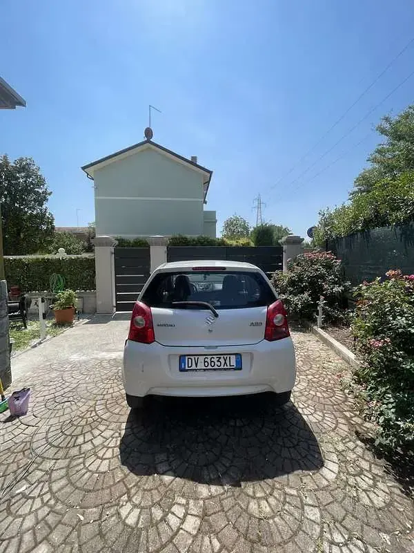 Usata Suzuki Alto 54 CV (39 kW) 2009 Utilitaria