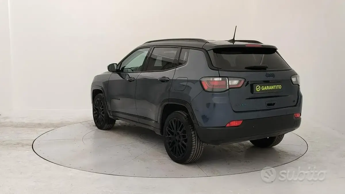 Usata Jeep Compass 241 CV (177 kW) 2023 Blu SUV