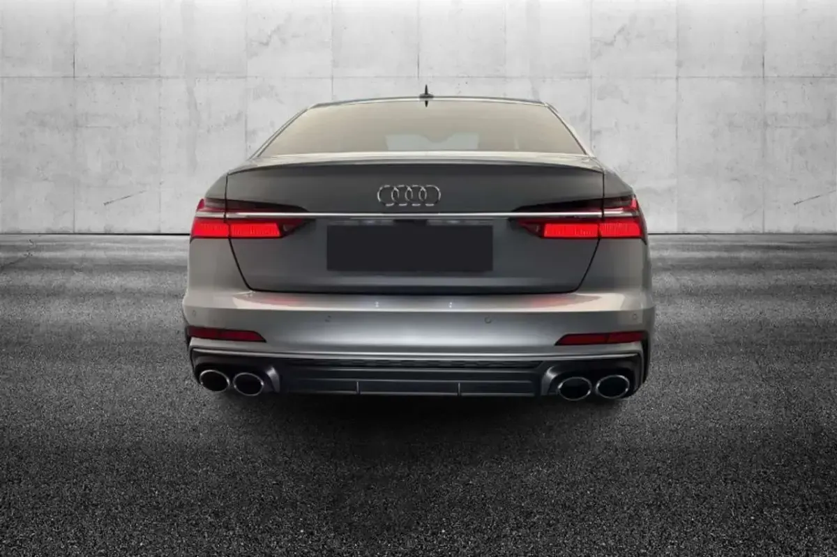 Usata Audi S6 344 CV (253 kW) 2022 Argento Berlina
