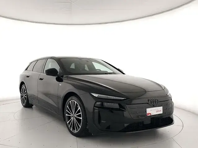 Usata Audi A6 e-tron S-Line 314 kW (428 CV) 2025 Nero mito metallizzato Station wagon