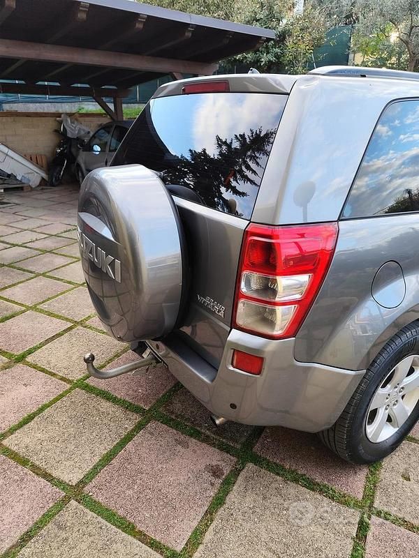 Usata Suzuki Vitara 109 CV (80 kW) 2008 Grigio SUV