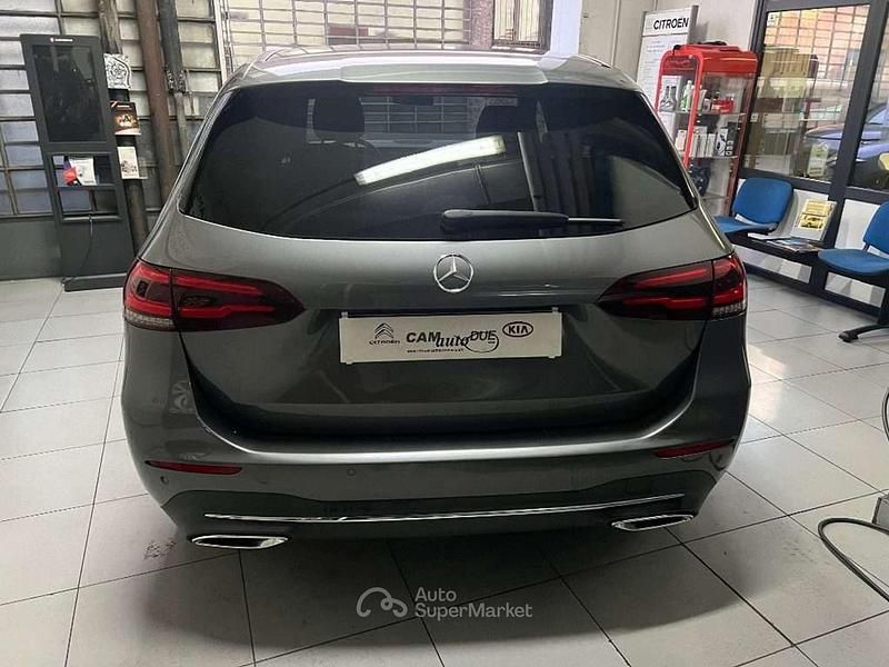 Usata Mercedes B180 Executive 109 CV (80 kW) 2019 Grigio Monovolume