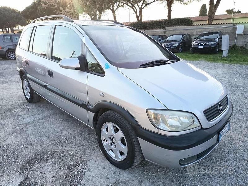Usata Opel Zafira 116 CV (85 kW) 1999 Grigio Monovolume