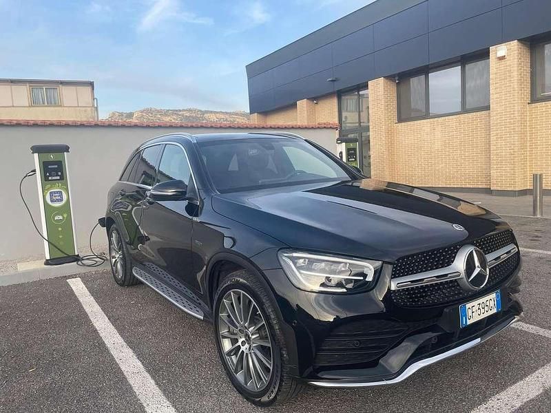 Usata Mercedes GLC300 Premium 194 CV (142 kW) 2021 Nero SUV