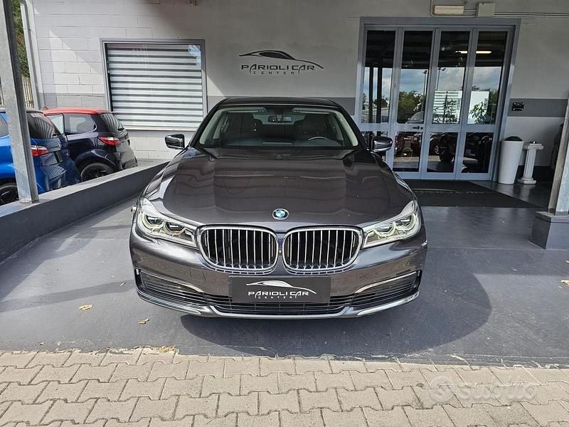 Usata BMW 730 Luxury Line 265 CV (194 kW) 2017 Grigio Berlina