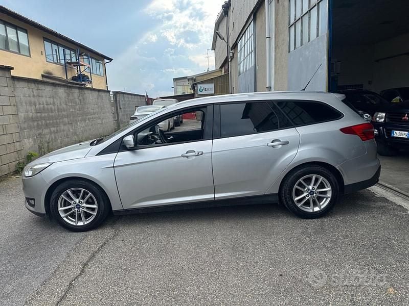 Usata Ford Focus 95 CV (69 kW) 2016 Grigio Station wagon