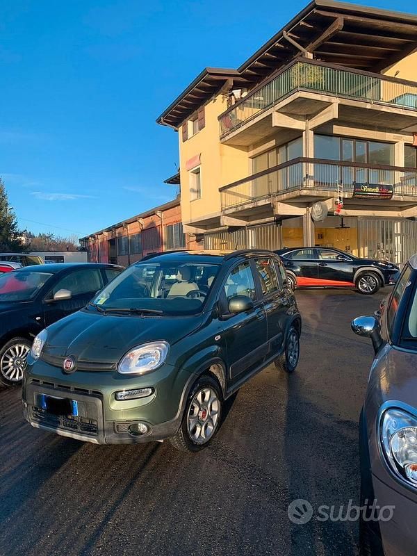 Usata Fiat Panda Cross Cross 74 CV (54 kW) 2015 Verde Utilitaria