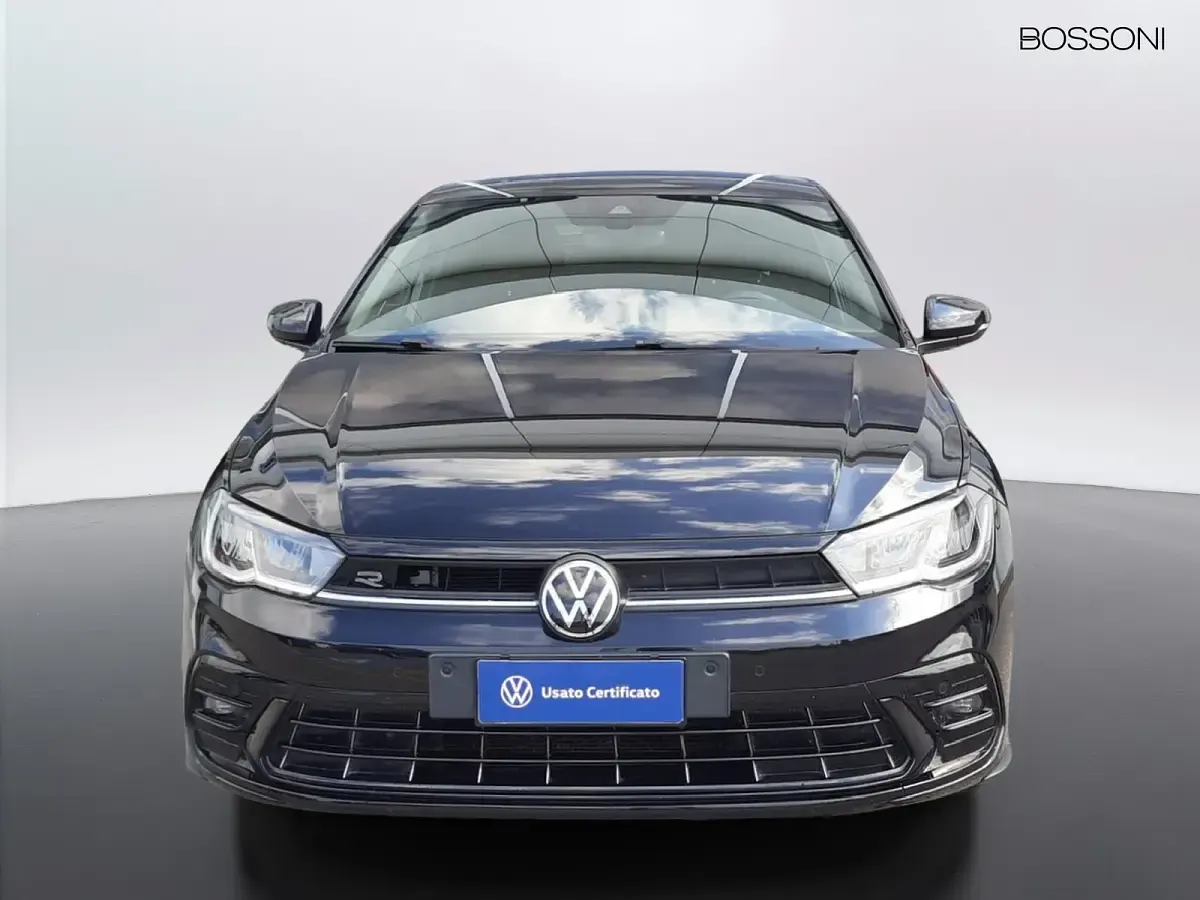 Usata VW Polo R-line 95 CV (69 kW) 2024 Nero Utilitaria