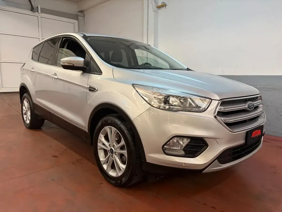 Usata Ford Kuga S 120 CV (88 kW) 2019 Argento SUV