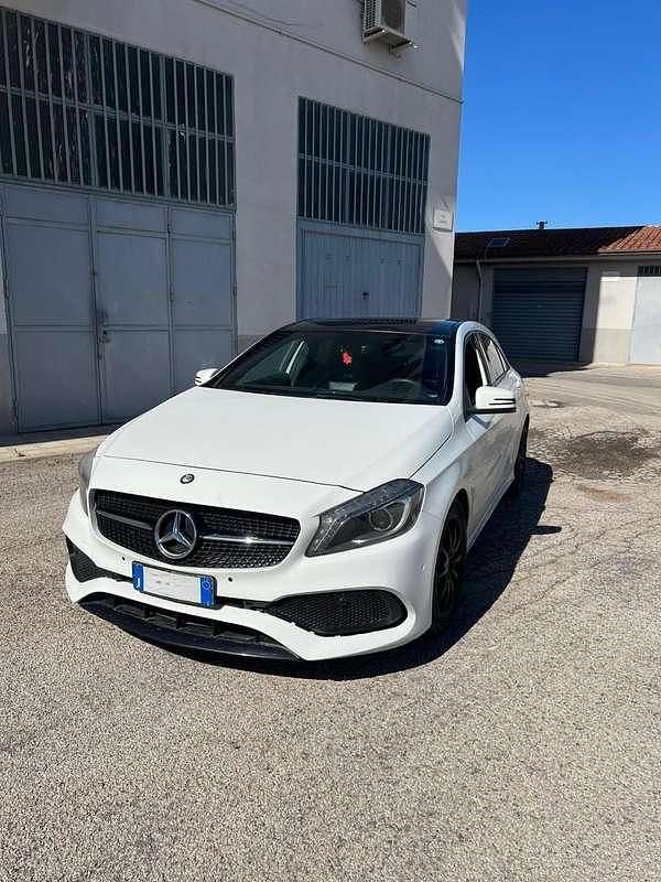 Usata Mercedes A180 Executive 109 CV (80 kW) 2014 Berlina