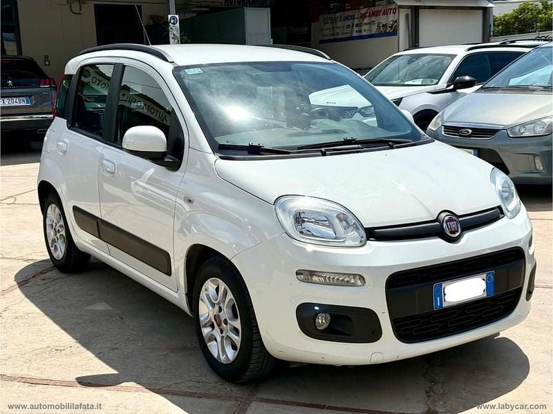 Usata Fiat Panda Lounge 95 CV (69 kW) 2017 Bianco Utilitaria