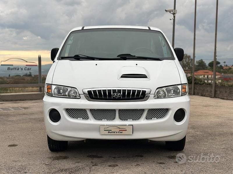 Usata Hyundai H-1 Style 140 CV (102 kW) 2007 Bianco Monovolume