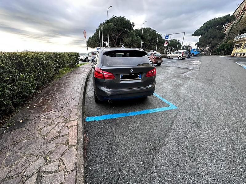 Usata BMW 216 Active Tourer 116 CV (85 kW) 2017 Grigio Monovolume