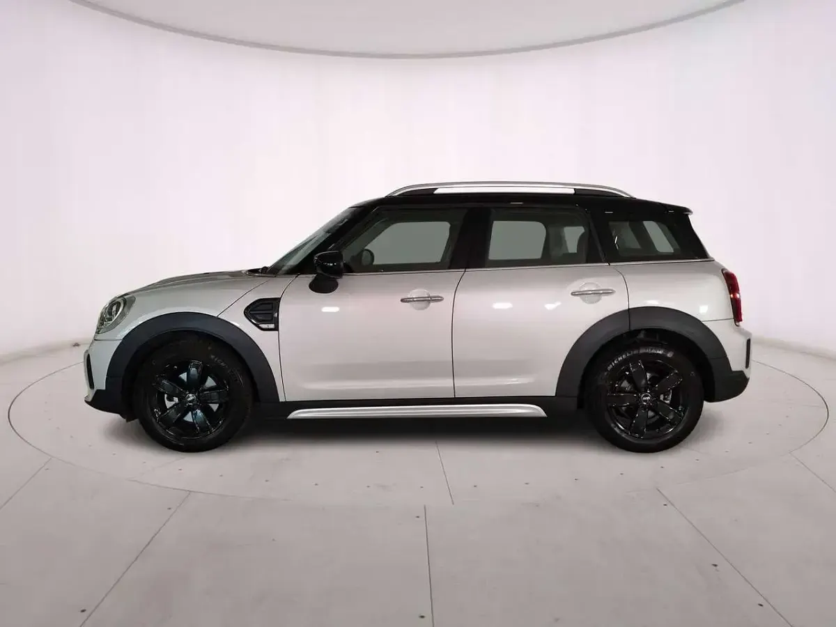 Usata Mini Cooper Countryman Classic 136 CV (100 kW) 2021 White silver SUV