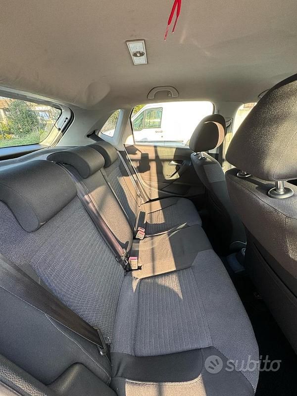 Usata VW Polo 90 CV (66 kW) 2010 Bianco Monovolume