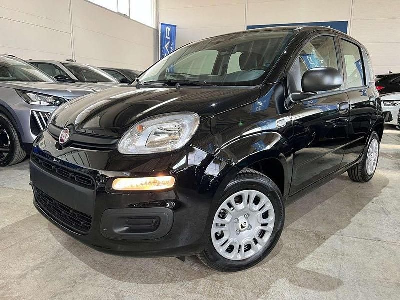 Nero Nuova 2025 Fiat Panda Icon Due volumi | 11.990 € - Immagine 1/4