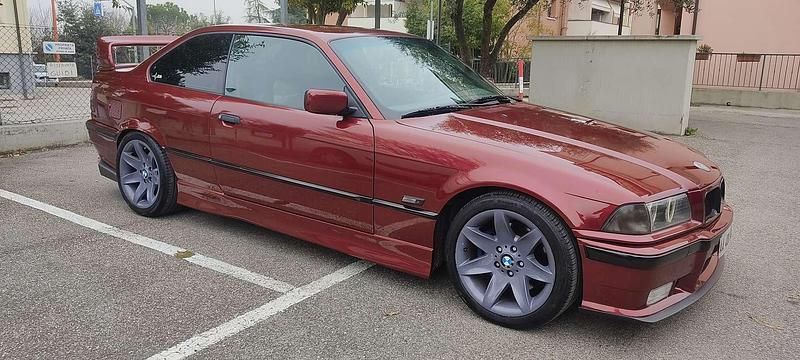 Usata BMW 325 192 CV (141 kW) 1994 Rosso Coupé